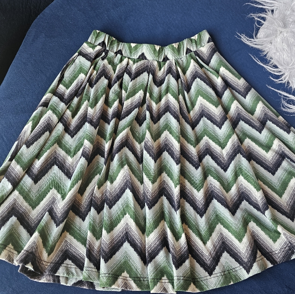 LuLaRoe Madison Skirt with Green Chevron Pattern